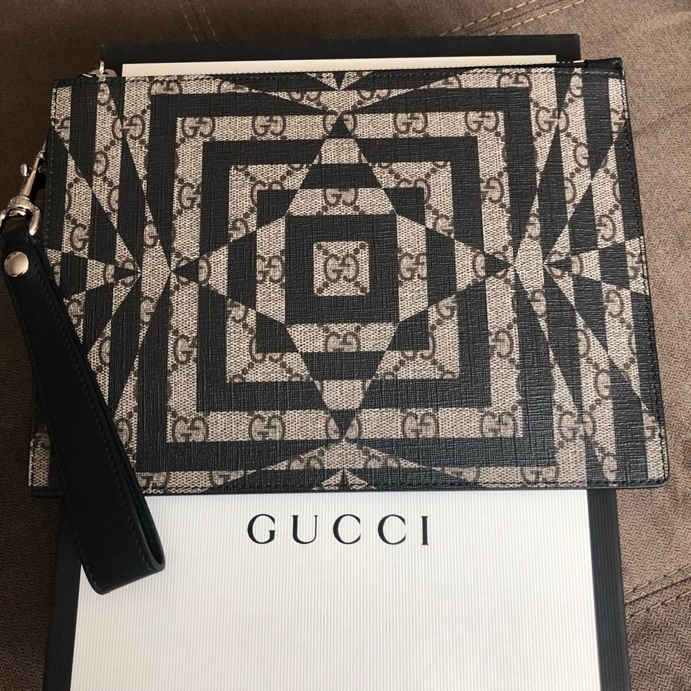 Gucci clutch